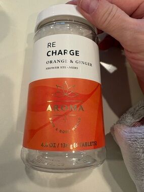 Bath & Body Works
Re Charge Orange & Ginger Shower Steamers.